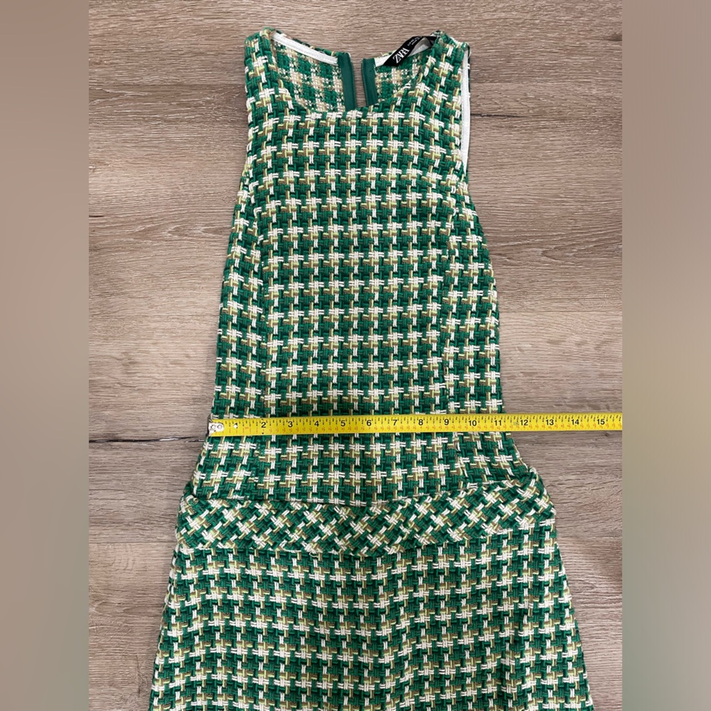 Zara Green and White Houndstooth Pinafore Mini Dress Blogger’s Favorite - Picture 12 of 12